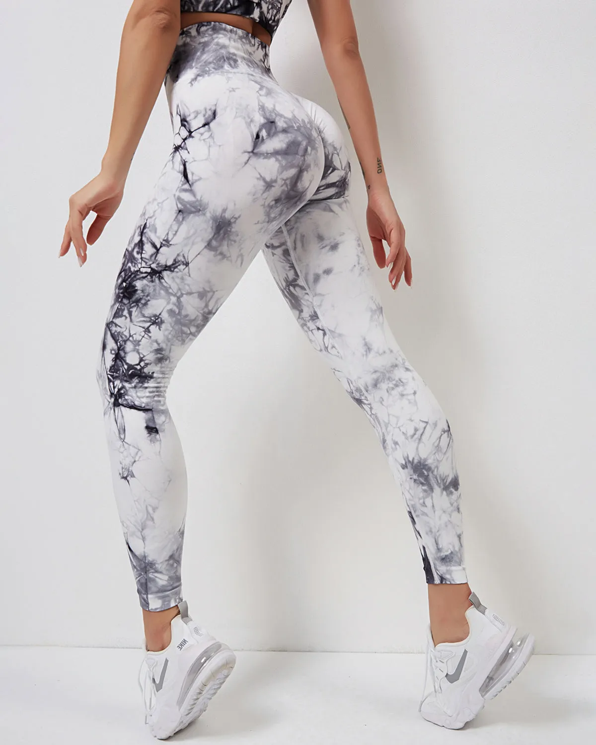 Fojo Dye Seamless Scrunch Leggings